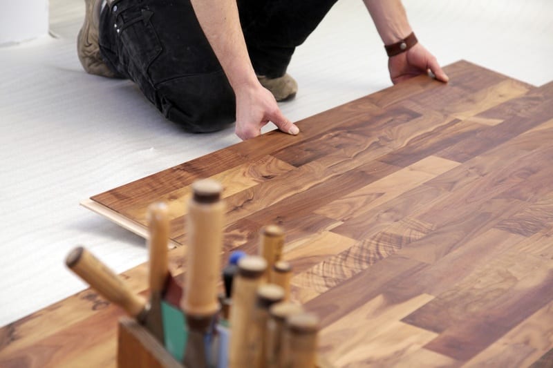 Verlegung von Parkett, Vinyl und Laminat – Hässler Renovierung
